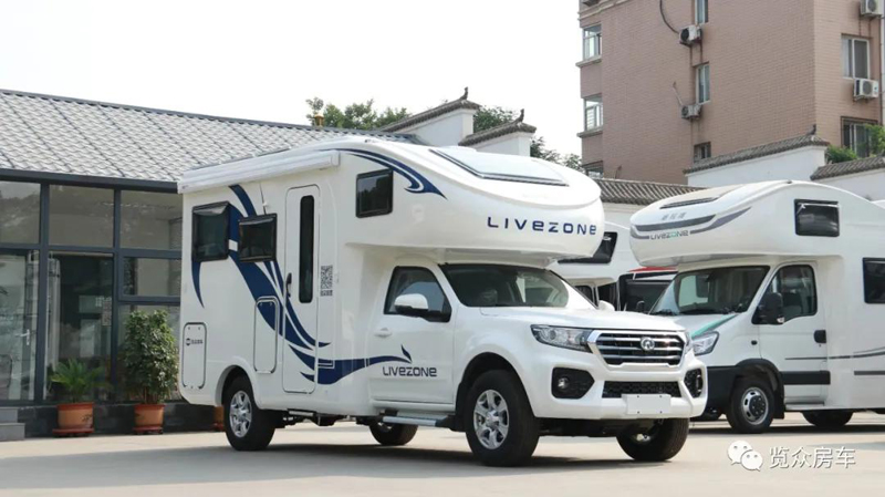 老人孩子房車旅行，選擇這款房車合適