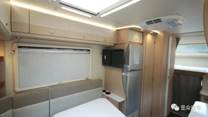 老人孩子房車旅行，選擇這款房車合適