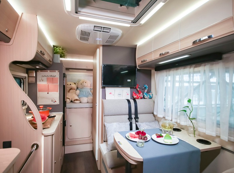 皮卡房車和依維柯房車你會選哪種? 皮卡房車和依維柯房車你會選哪種?