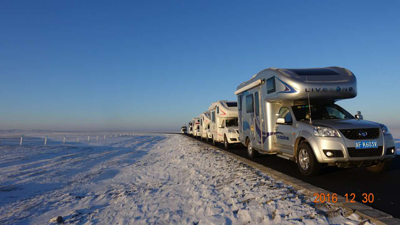 深度房車體驗(yàn)，四驅(qū)房車必選