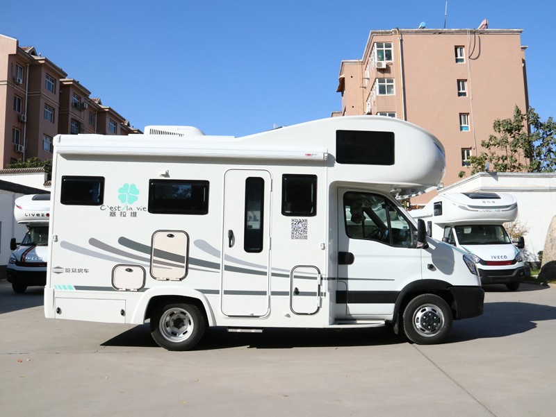 更舒適的房車生活，還是選這款房車