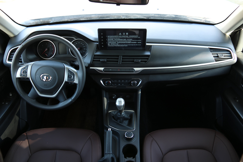 夏季，房車減少“高溫病”，這么做