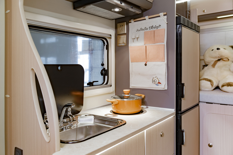 夏季，房車減少“高溫病”，這么做