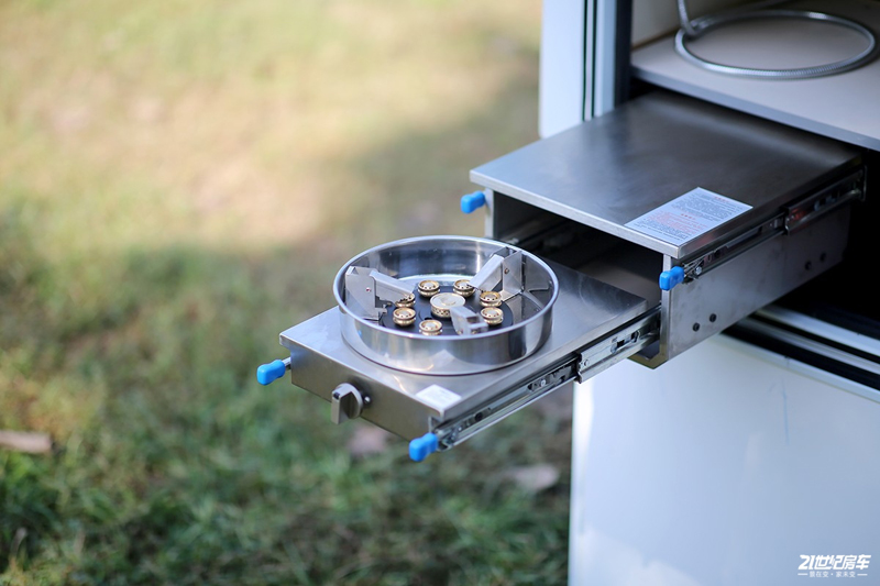 打響第二炮!搶先實拍體驗覽眾自由炮-B皮卡四驅房車 打響第二炮!搶先實拍體驗覽眾自由炮-B皮卡四驅房車