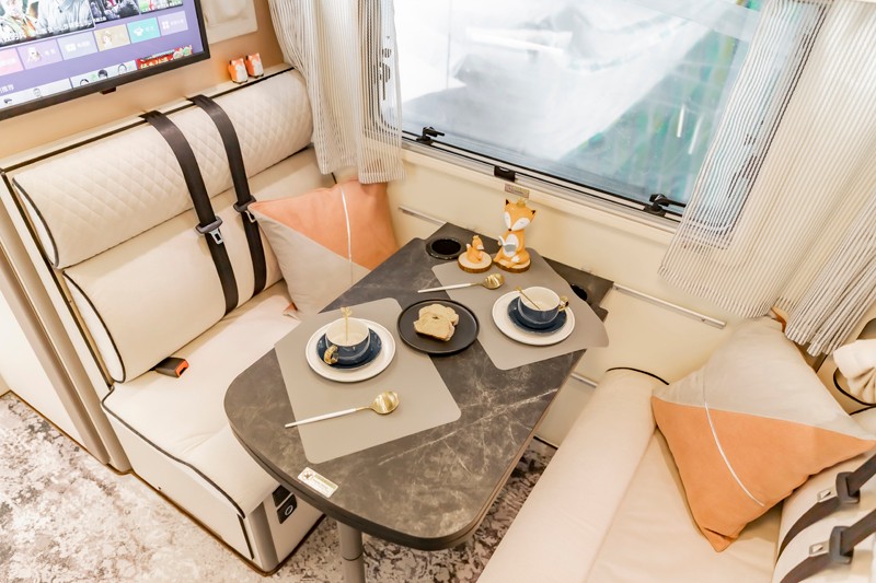 自由炮AB同展，您選哪款？