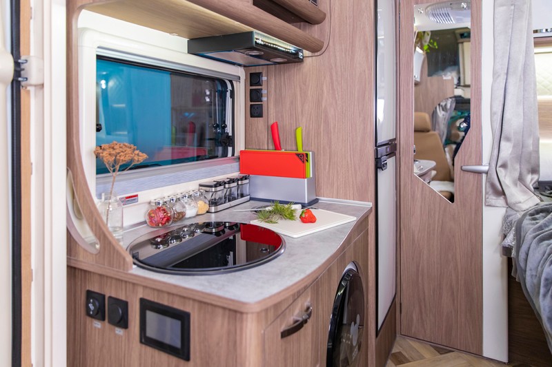 塞拉維房車，夠大，夠舒適