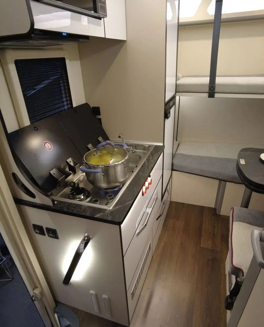 雪域西藏，此生必駕—— 自由炮護航！