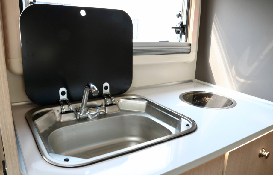 分時四驅、超大空間、一代經典——風駿C7！