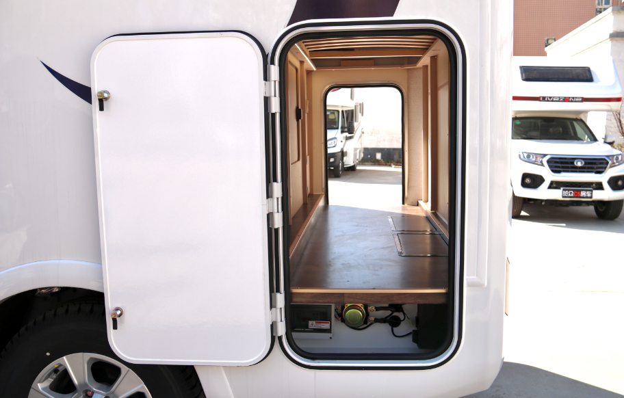 分時四驅、超大空間、一代經典——風駿C7！