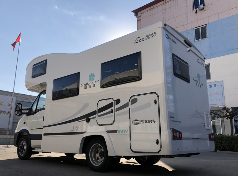 舒適旅行生活，這款房車必不可少